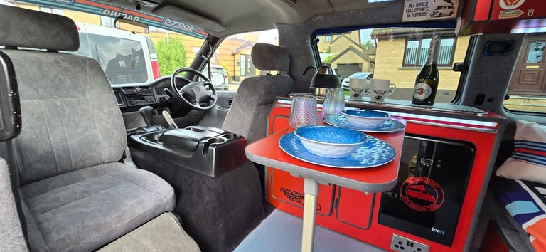 1999 Mazda Bongo Friendee 2.5 litre Automatic Petrol / LPG Pop Top Campervan