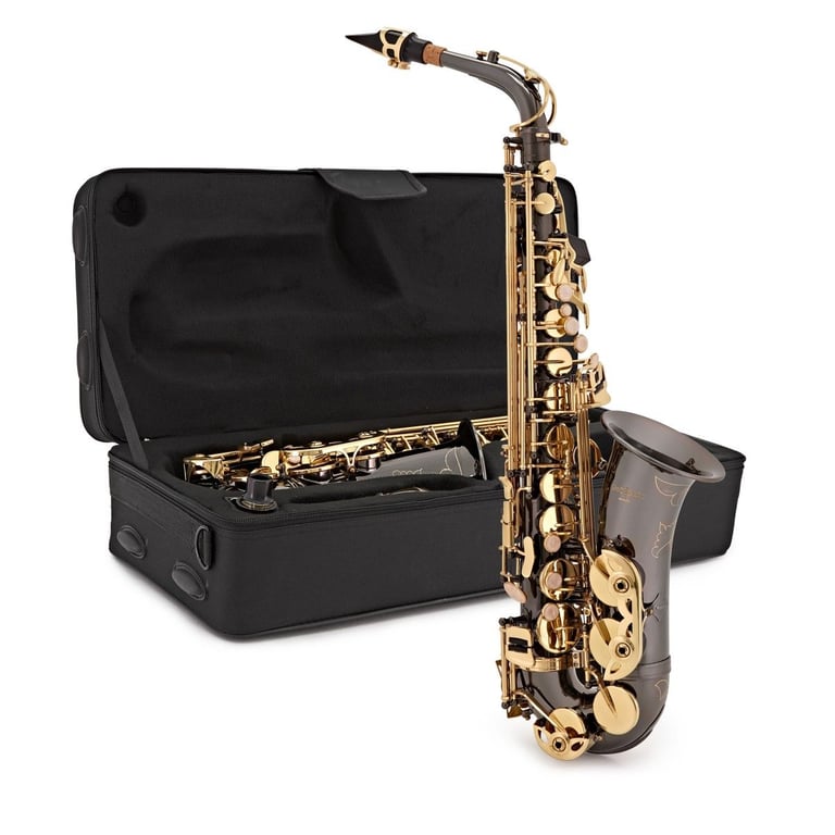 Almost New Alto Sax, and Accessories! Delivery Available