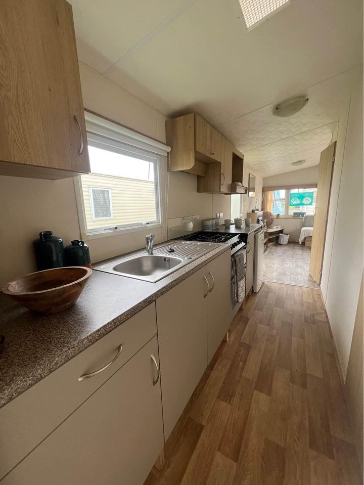 Stunning static caravan - Own repaying only £299 per month - use for 10 months a year