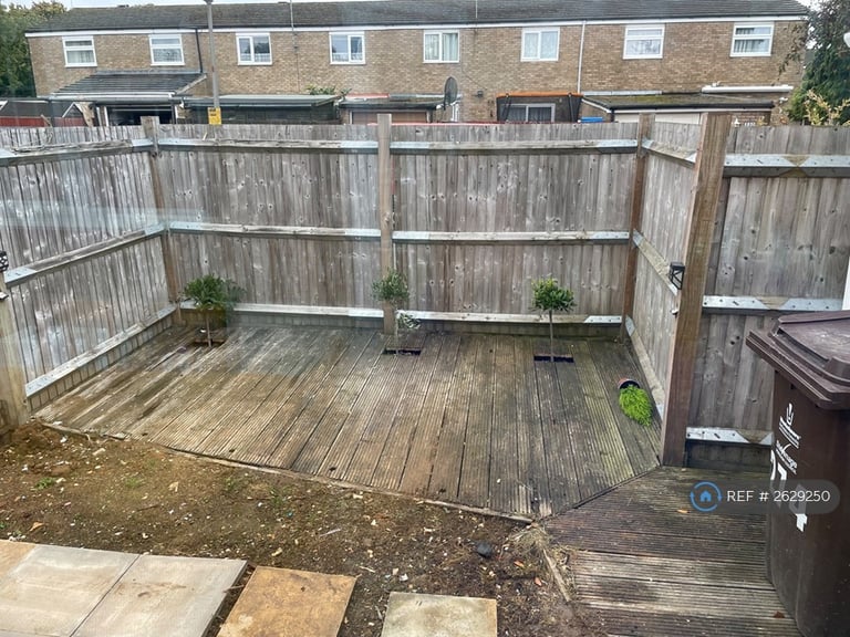 4 bedroom house in Canterbury Way, Stevenage, SG1 (4 bed) (#2629250)