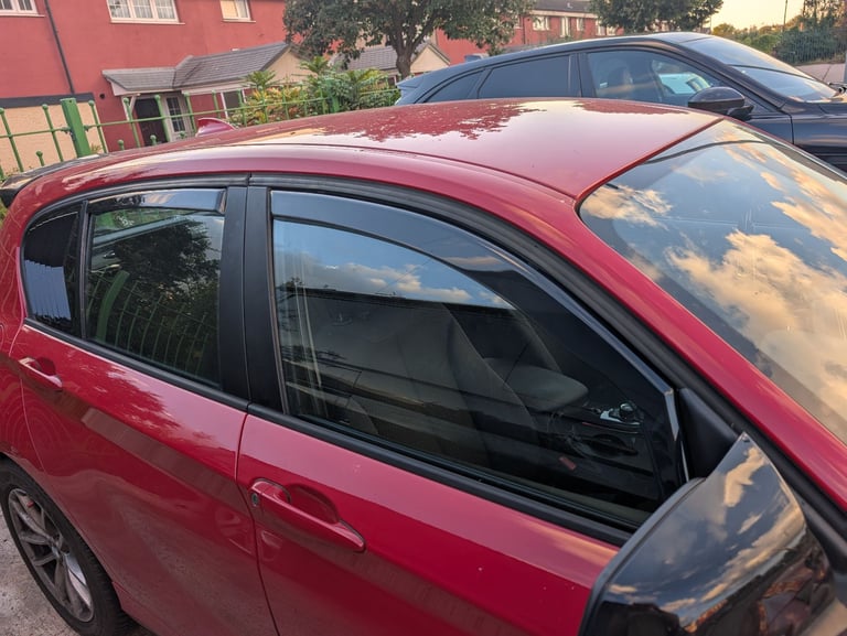 BMW, 1 SERIES, Hatchback, 2012, Manual, 1995 (cc), 5 doors