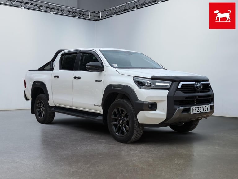 image for 2023 Toyota Hilux 2.8 D-4D Invincible X Pickup Double Cab 4dr Diesel Auto 4WD Euro 6 (s/s) (2 PIC...