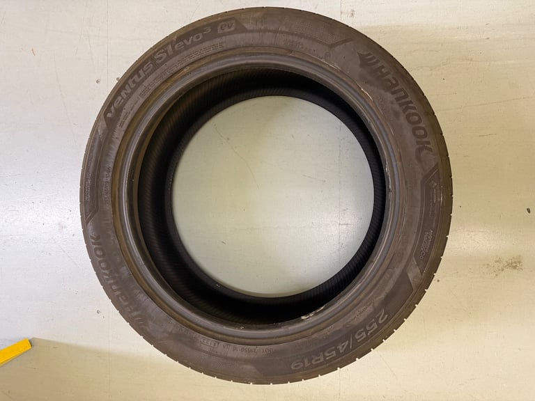 Hankook Ventus S1 evo 3 EV