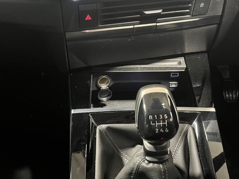 2022 Vauxhall Astra 1.2 Turbo Design Hatchback 5dr Petrol Manual Euro 6 (s/s) (130 Ps) HATCHBACK ...