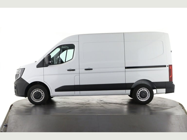 2025 Renault Master MM35 Blue dCi 130 Advance Medium Roof Van PANEL VAN Diesel Manual