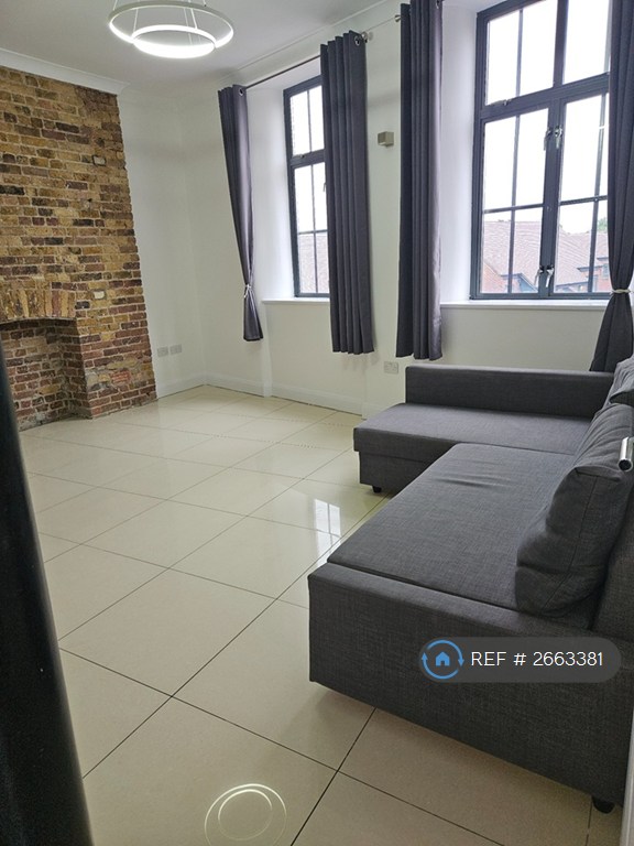 2 bedroom flat in Spitalfields, London, E1 (2 bed) (#2663381)