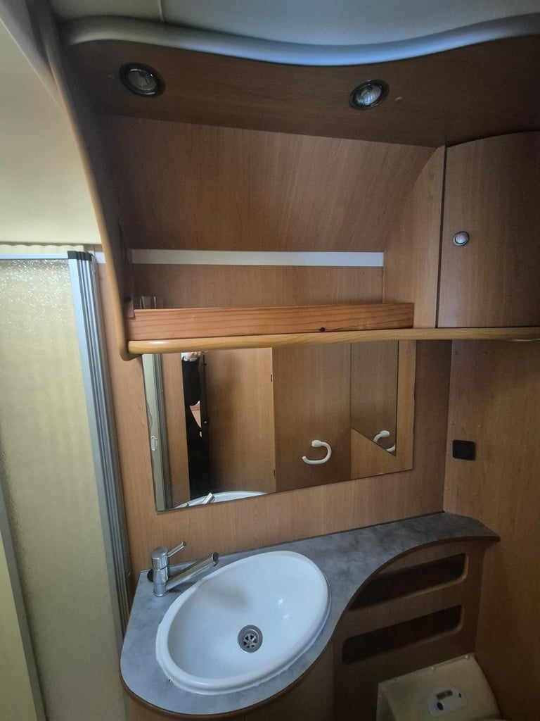 Dethleffs Premium Class Globetrotter Tag Axle A Class Motorhome 2002