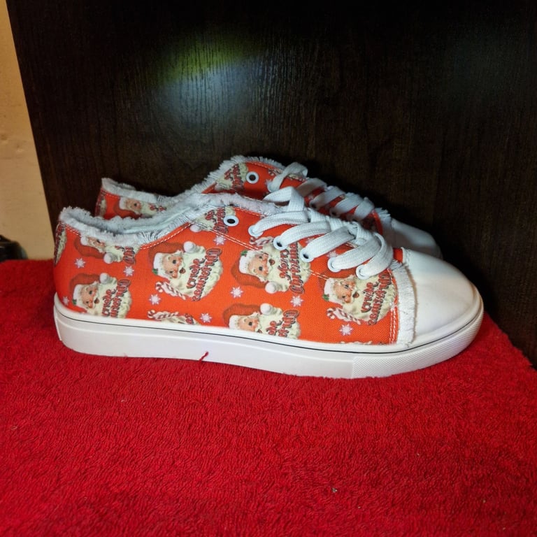 Christmas Santa Print Trainers – Red “Merry Christmas” Lace-Up Shoes – Size EU 41 / UK 7 – Brand New