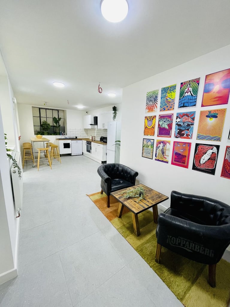 Work/live Unit | Creative Artist Studio | Private Office |  Warehouse Unit to rent  in Enfield EN3