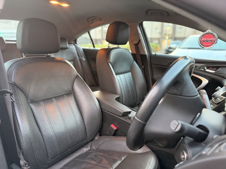 Vauxhall, INSIGNIA, Hatchback, 2014, Manual, 1956 (cc), 5 doors