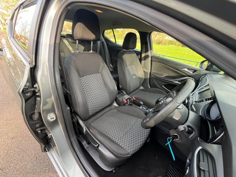 2016 Vauxhall Astra 1.6 CDTi ecoFLEX Design Euro 6 (s/s) 5dr Hatchback Diesel Manual