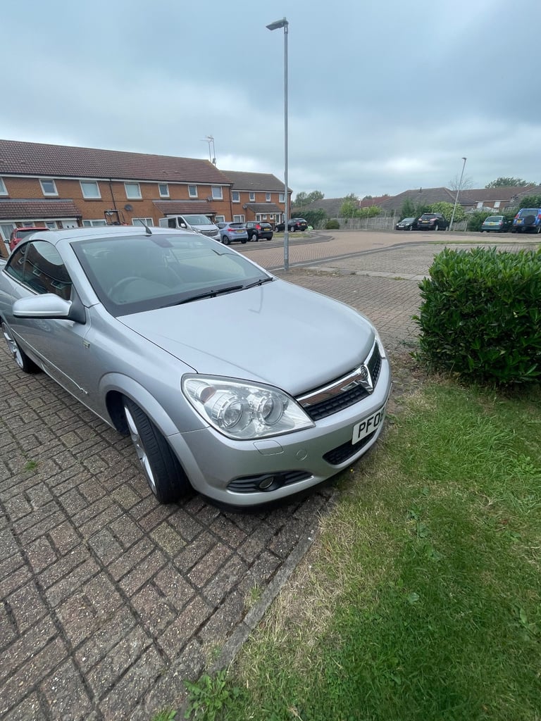 Vauxhall, ASTRA, Convertible, 2008, Manual, 1796 (cc), 3 doors