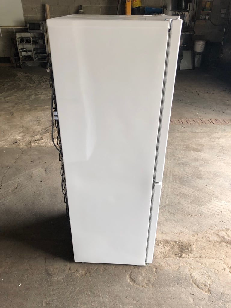 BEKO FRIDGE FREEZER
