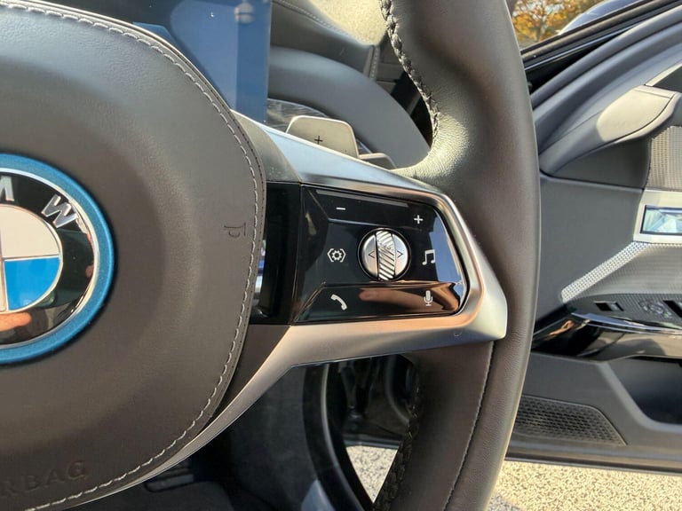 2025 BMW 7 Series 3.0 750e 22.1kWh Excellence Saloon 4dr Petrol Plug-in Hybrid Auto xDrive Eu SAL...