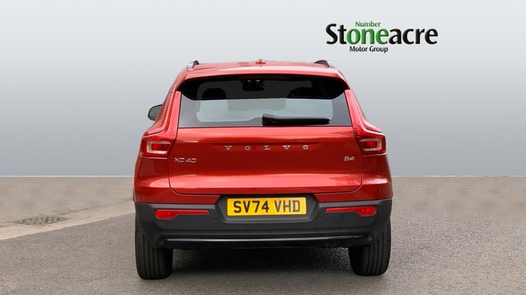 2024 Volvo XC40 2.0 B4 MHEV Plus SUV 5dr Petrol Hybrid DCT Auto Euro 6 (s/s) (197 ps) ESTATE Petr...