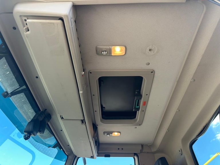 2020 DAF CF410 Tipper grab 8x4 50,000 miles ONLY 