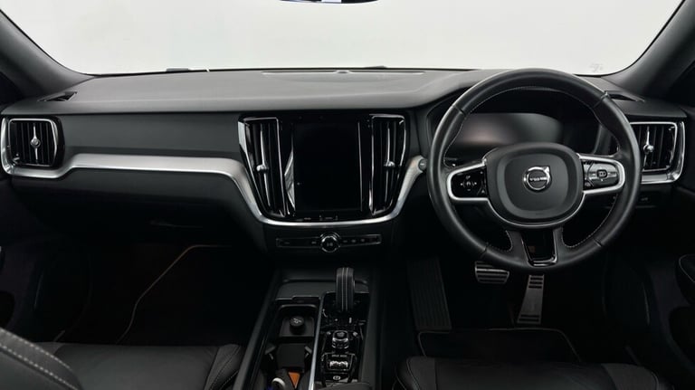 2020 Volvo V60 R-Design, B5 mild hybrid Estate Petrol Automatic