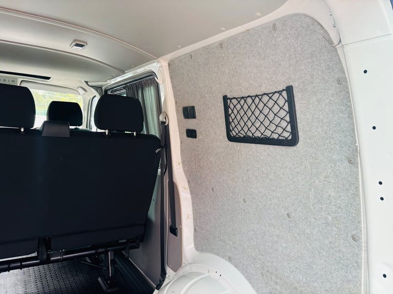 2017 Volkswagen Transporter 2.0 BiTDI T32 BlueMotion Tech Window Van 4dr Diesel