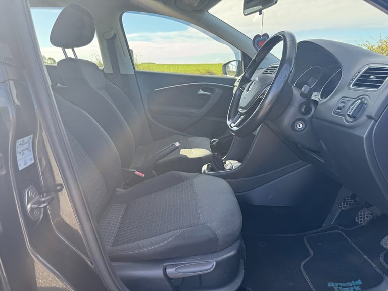 2015 Volkswagen Polo 1.0 SE 5dr HATCHBACK Petrol Manual