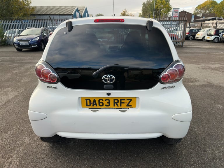 2013 Toyota AYGO 1.0 VVT-i Mode 5dr HATCHBACK Petrol Manual