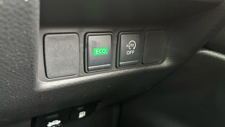 2021 Nissan Qashqai 1.3 DiG-T 160 [157] N-Motion 5dr DCT HATCHBACK PETROL Automatic