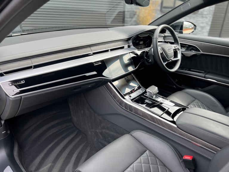 2022 72 Audi A8 3.0 V6 TFSie 60 S-Line Quattro 462ps