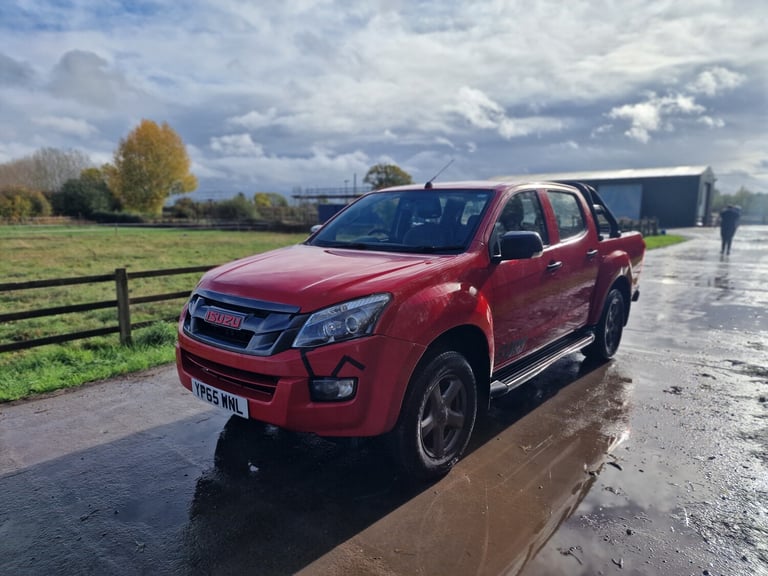 image for 2016 Isuzu D-Max Red LWB 5 Seat Double Cab  Drives Perfect  12mth MOT  Clean