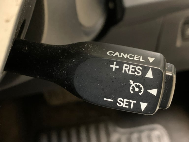 2020 Toyota Yaris 1.5 VVT-h GR SPORT Hatchback 5dr Petrol Hybrid E-CVT Euro 6 (s/s) (100 ps)  Hat...