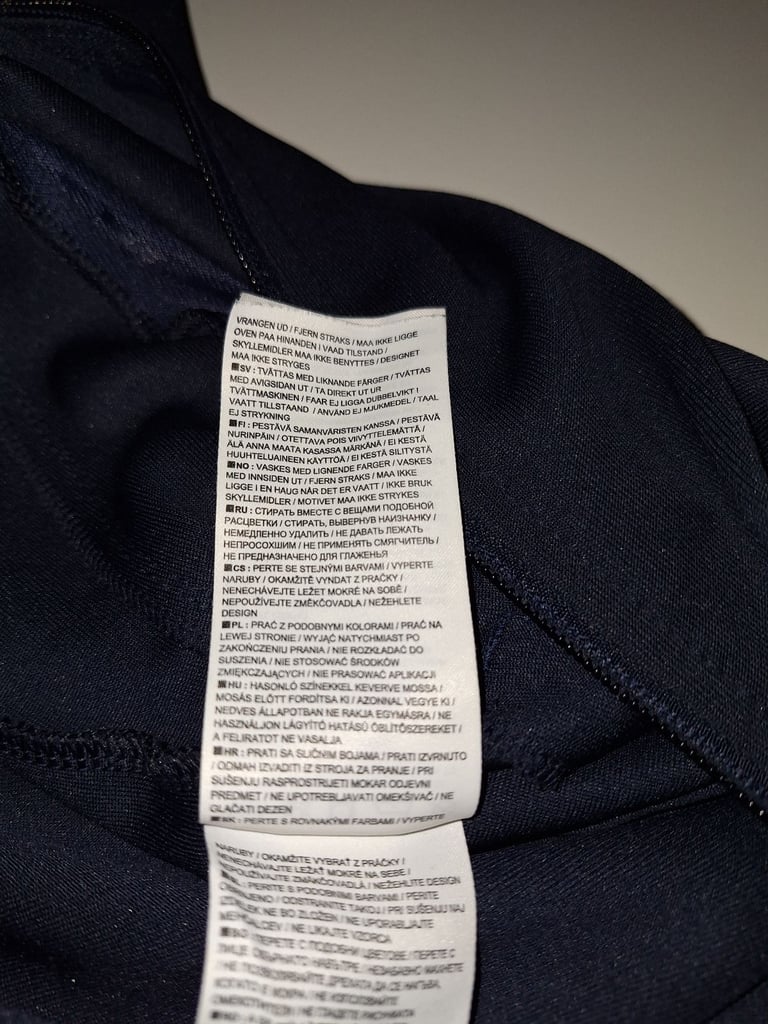 Nike Hoodie – Size L