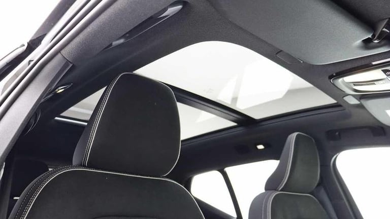 2025 Volvo XC40 Black Edition Ultra B3 Mild hybrid Petrol Automatic SUV Hybrid Automatic