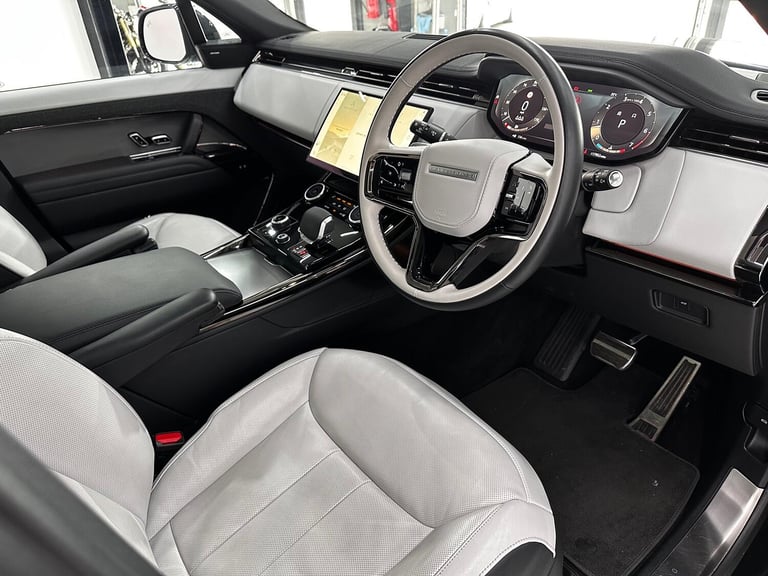LAND ROVER RANGE ROVER SPORT 3.0 P400 MHEV Dynamic SE Black Auto Petrol 2023