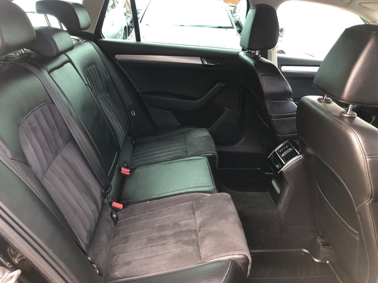 2018 Skoda Superb 2.0 TDI CR SE Technology 5dr DSG [7 Speed] ESTATE Diesel Automatic