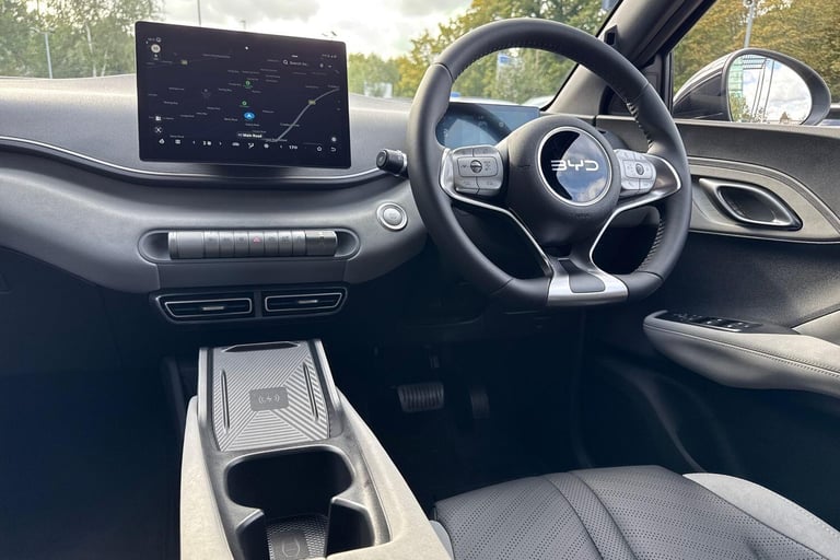 2025 BYD Dolphin 43.2kWh Comfort Hatchback 5dr Electric Auto (154 ps) HATCHBACK Electric Automatic