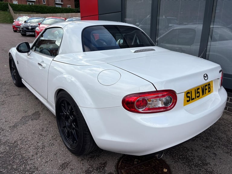2015 Mazda MX-5 2.0i Sport Tech Roadster Euro 5 2dr CONVERTIBLE Petrol Manual
