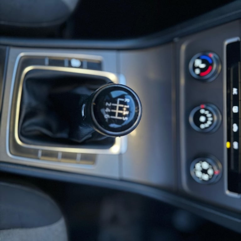 2014 Volkswagen Golf 1.6 TDI BlueMotion Euro 5 (s/s) 5dr HATCHBACK Diesel Manual