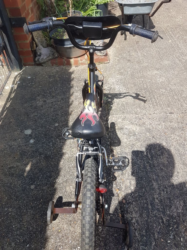 BUMPER FIRE POWER (black) 16 INCH WHEEL CHILDS BIKE ALLOY V BRAKES AND CHILDS BRAKE LEVERS