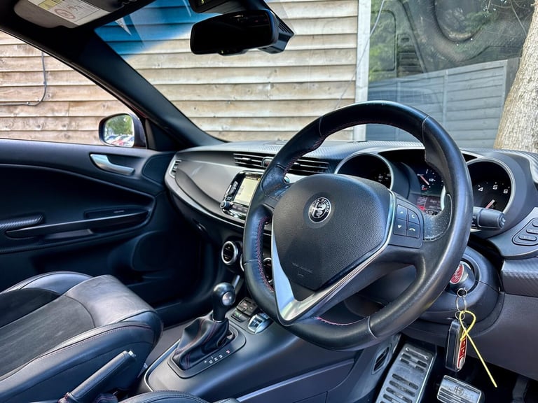 2016 Alfa Romeo Giulietta 1750 TBi Veloce Hatchback 5dr Petrol TCT Euro 6 (240 bhp) HATCHBACK Pet...