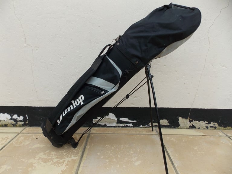 Mens Right Handed Dunlop 65i Golf Club Set + Bag, Balls and Tees