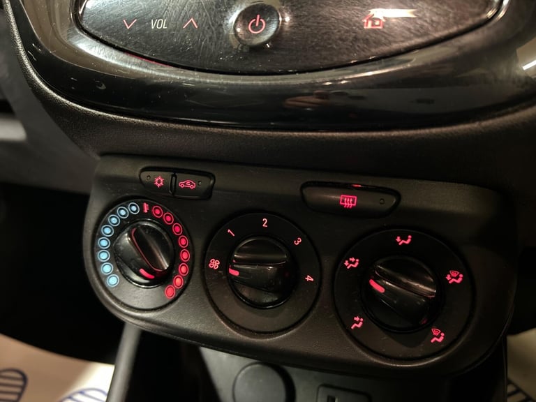  Vauxhall Corsa 1.4i ecoTEC Limited Edition Euro 6 5dr Petrol Manual