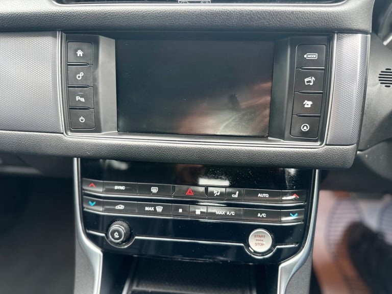 2018 Jaguar XF 2.0i R-Sport Auto Euro 6 (s/s) 4dr SALOON Petrol Automatic