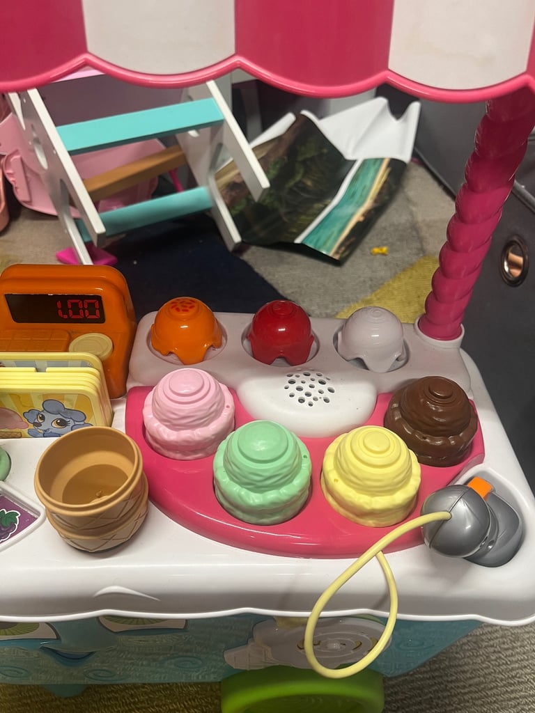 Children’s ice cream cart