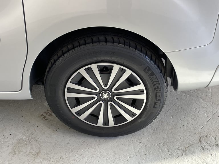 PEUGEOT PARTNER TEPEE 1.6 BlueHDi Allure WAV wheelchair accessible vehicle 2018