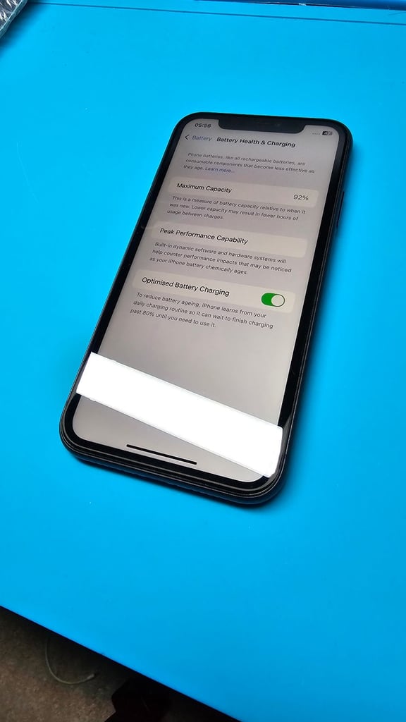 Unlocked iPhone 11 Black previous ex company 64gb with 90 days warranty