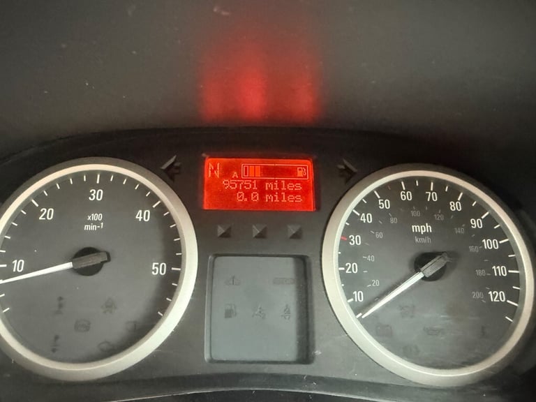 2014 Vauxhall Vivaro 2.0CDTI [115PS] Sportive Van 2.7t Tecshift Euro 5 PANEL VAN DIESEL Semi Auto...