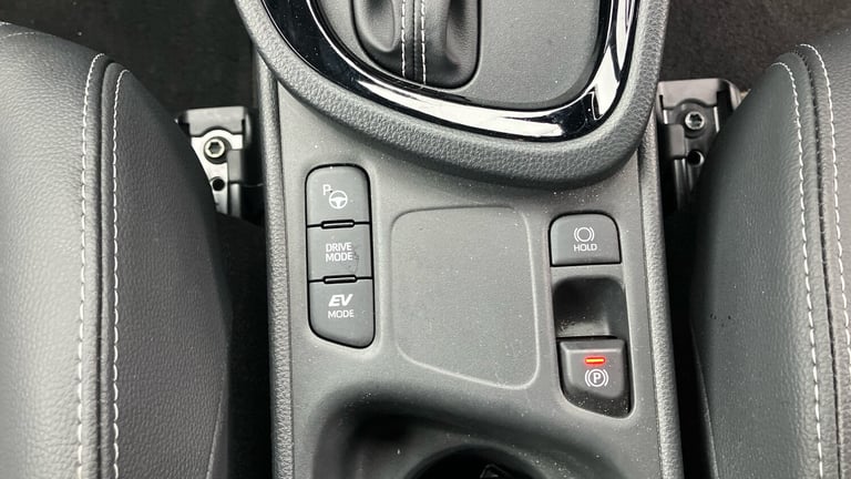 2025 Toyota Yaris Cross 1.5 Hybrid 130 Excel 5dr CVT Hybrid Estate Estate Hybrid Automatic