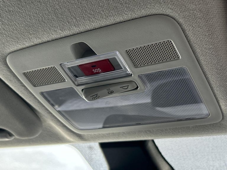 2024 Hyundai i10 1.0 Premium Hatchback 5dr Petrol Auto Euro 6 (s/s) (63 ps) Hatchback PETROL Auto...