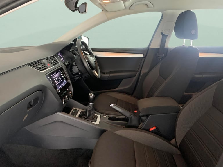 2020 Skoda Octavia 1.6 TDI SE Technology Estate 5dr Diesel Manual Euro 6 (s/s) (115 ps) - DRIV Es...
