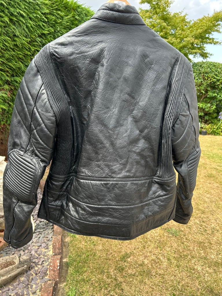 Leather jacket size 42 