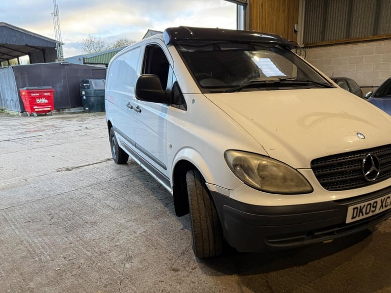 MERCEDES-BENZ VITO 2.1 111CDI Compact Panel Van SWB 5dr 2009
