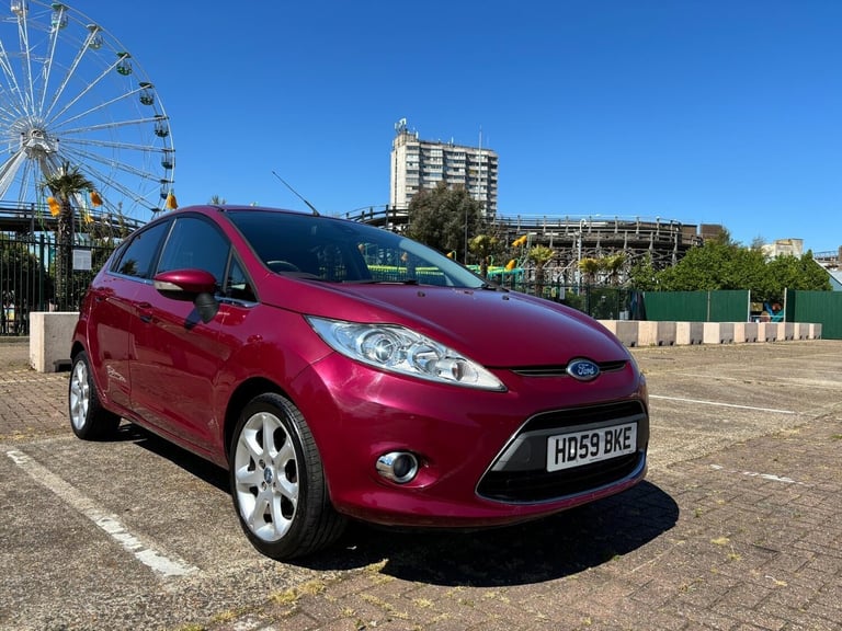 2010 Ford Fiesta 1.4 Titanium Individual 5dr HATCHBACK Petrol Manual